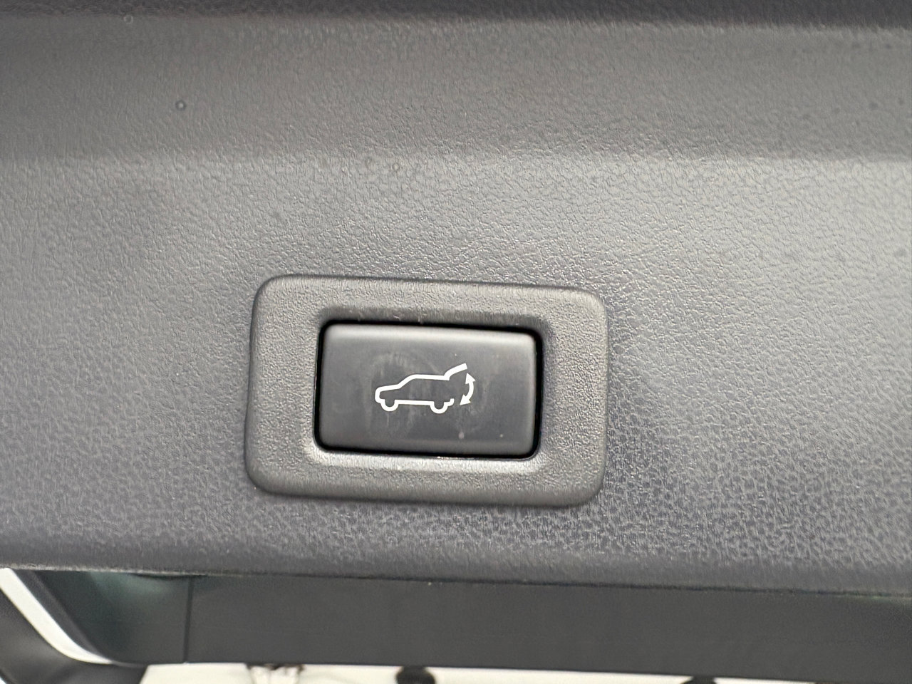 Used 2019 Subaru Ascent Limited image 22