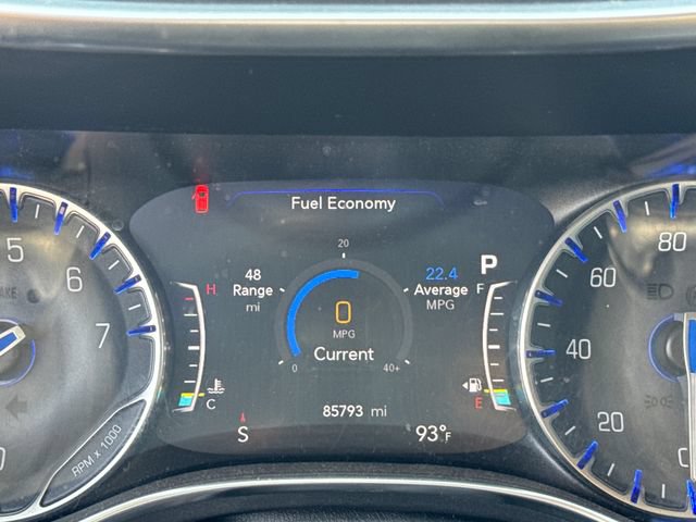Used 2020 Chrysler Pacifica Limited FWD image 19