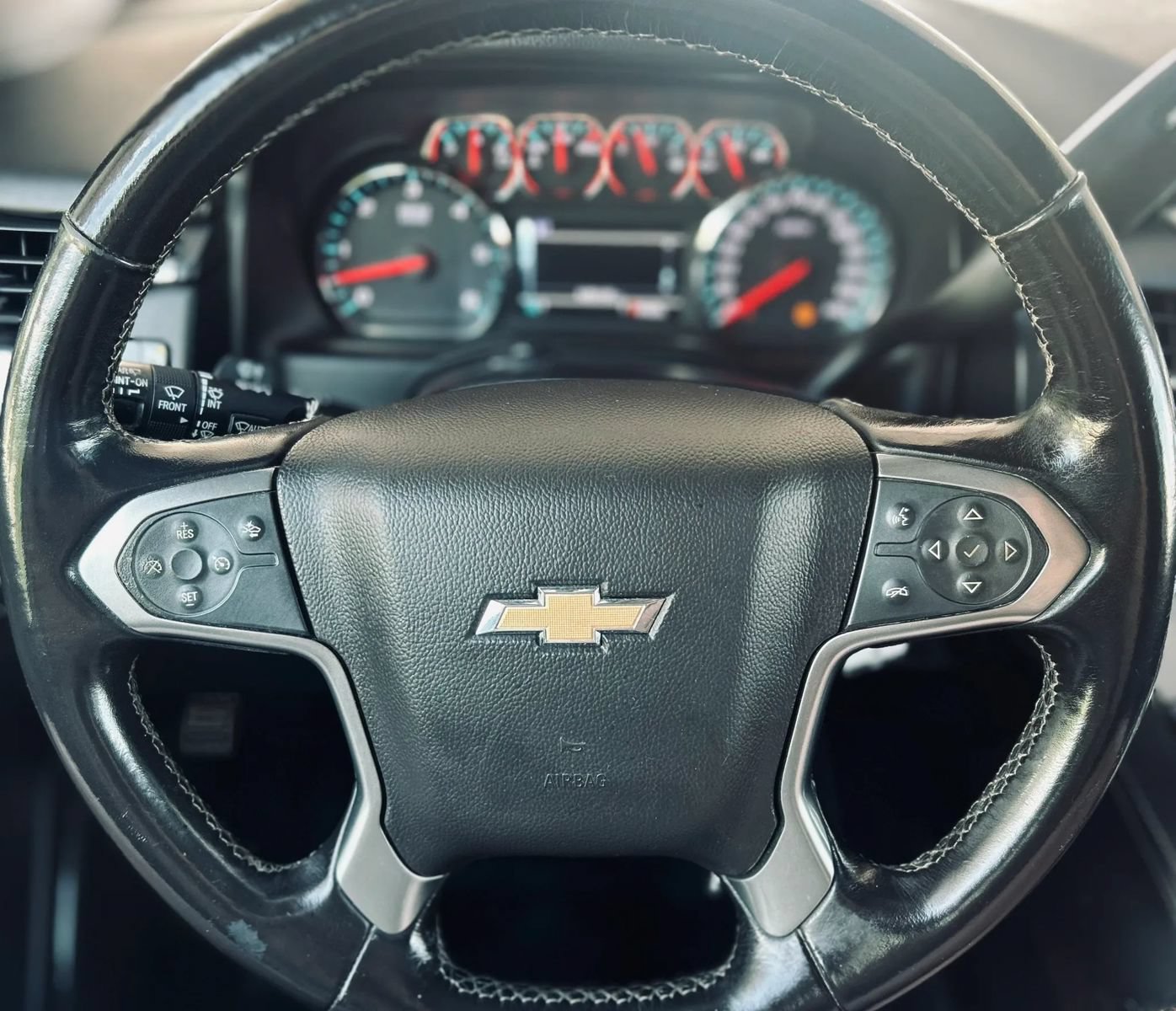 Used 2019 Chevrolet Tahoe LS w/ Enhanced Driver Alert Package AWD/4WD image 13