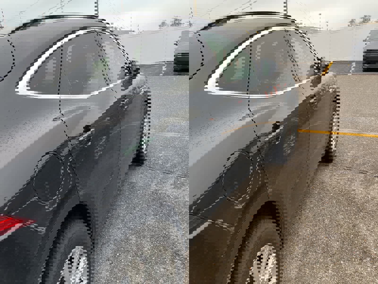 Used 2019 Jaguar E-PACE S image 18