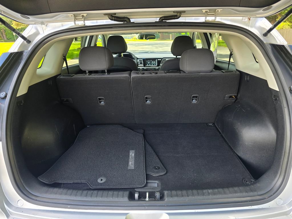 Used 2017 Kia Niro LX image 15