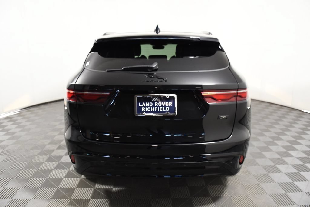Used 2026 Jaguar F-PACE R-Dynamic S AWD/4WD image 5