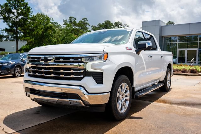 Used 2024 Chevrolet Silverado 1500 LTZ AWD/4WD image 11
