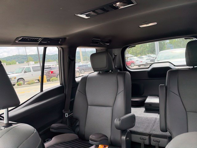 Used 2025 Lexus GX 550 w/ Accessory Package (2T) AWD/4WD image 43