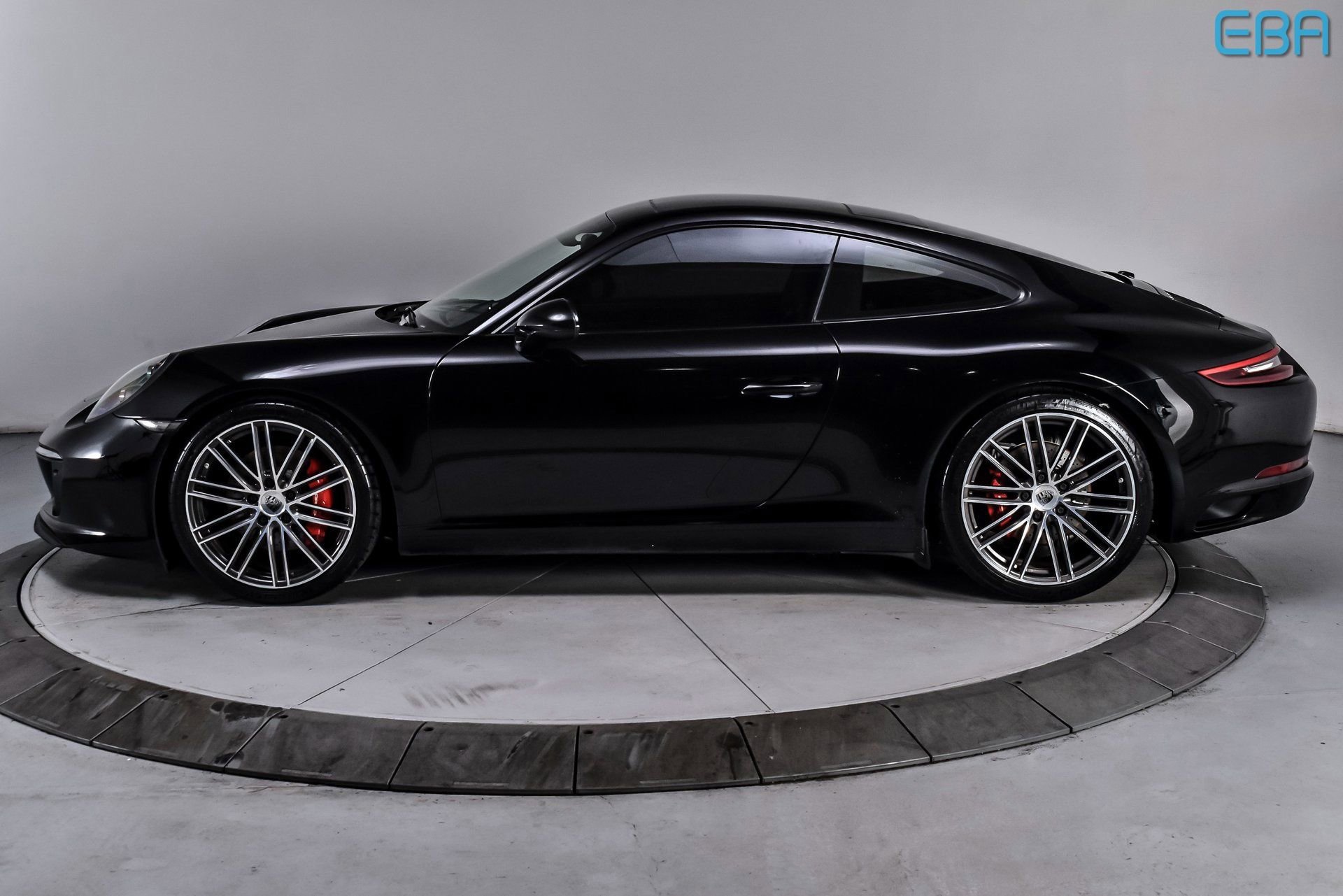 Used 2018 Porsche 911 Carrera S image 3