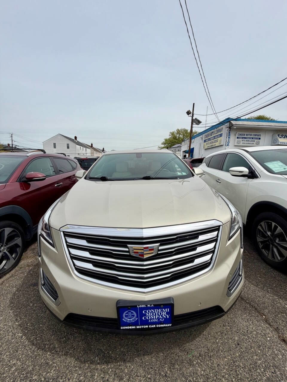 Used 2017 Cadillac XT5 Luxury w/ LPO, Wheel Lock Package AWD/4WD image 1