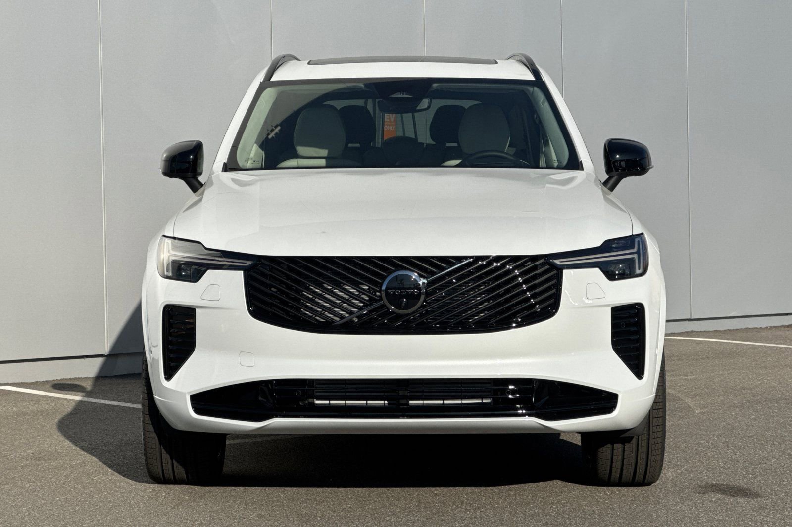 New 2026 Volvo XC90 T8 Ultra w/ Lounge Package image 8