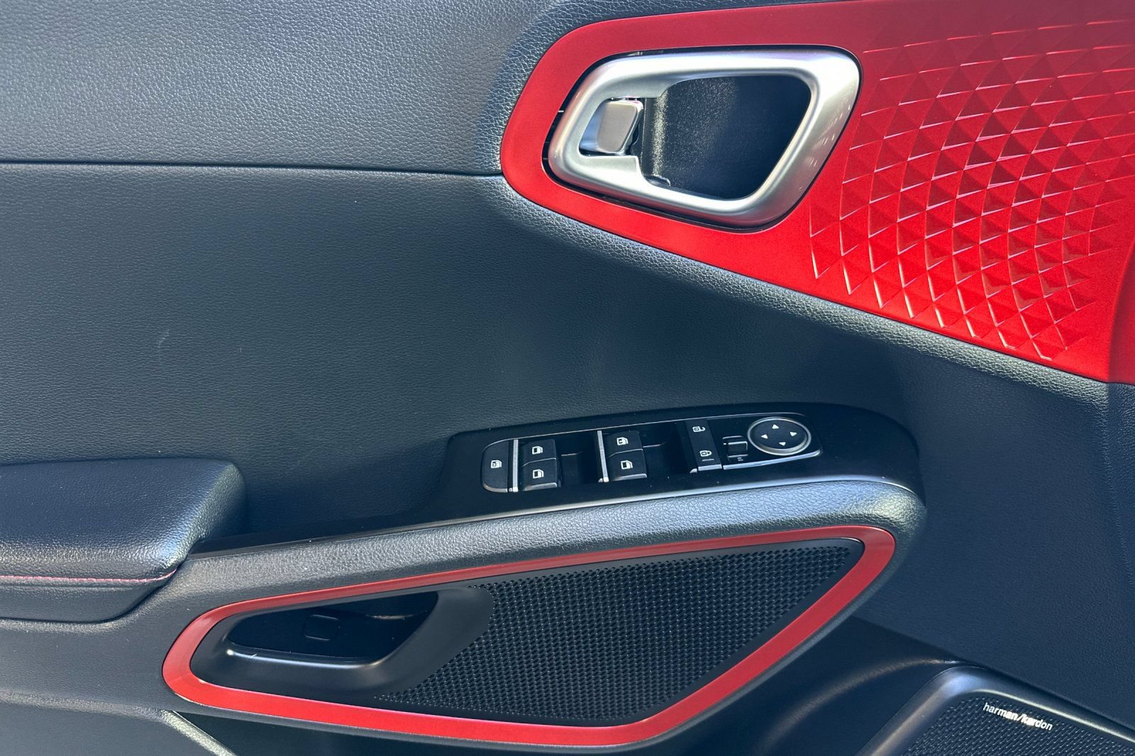 Used 2023 Kia Soul GT-Line w/ GT-Line Technology Package FWD image 13