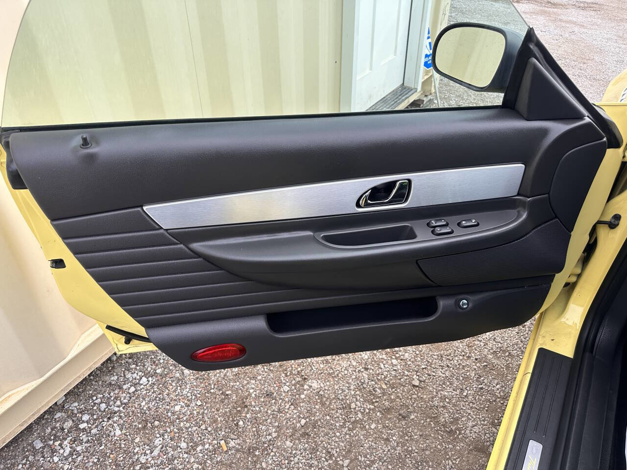 Used 2002 Ford Thunderbird Deluxe image 10
