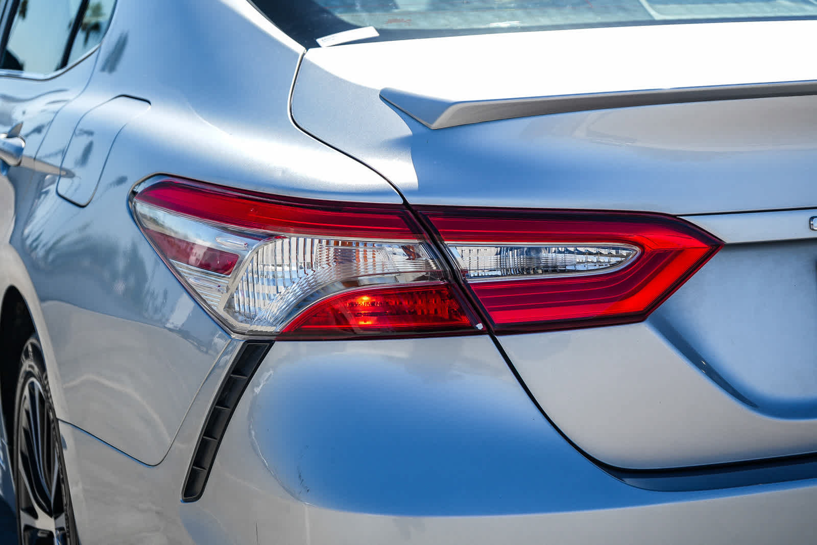 Used 2018 Toyota Camry SE FWD image 10