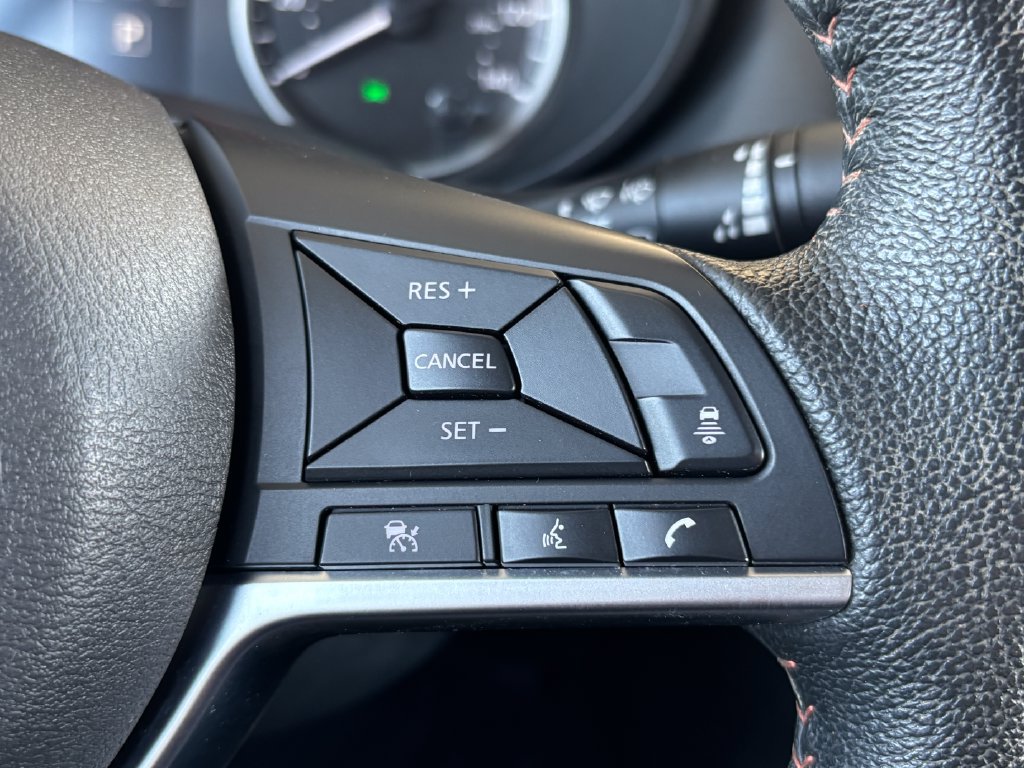 Used 2025 Nissan Versa SR w/ Trunk Package FWD image 11