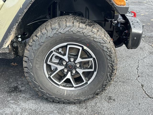 New 2026 Jeep Wrangler Unlimited Rubicon w/ Steel Bumper Group image 13