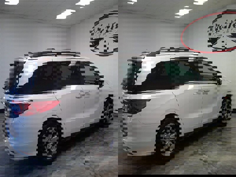 Used 2018 Honda Odyssey EX-L image 4