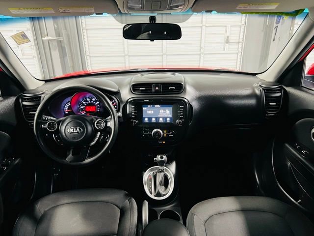 Used 2019 Kia Soul + FWD image 4