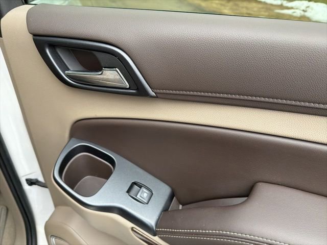 Used 2019 Chevrolet Suburban LT w/ Luxury Package image 26