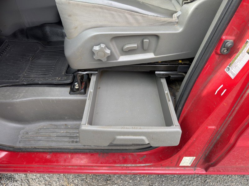 Used 2012 Nissan NV 2500 SV w/ Technology Pkg image 10