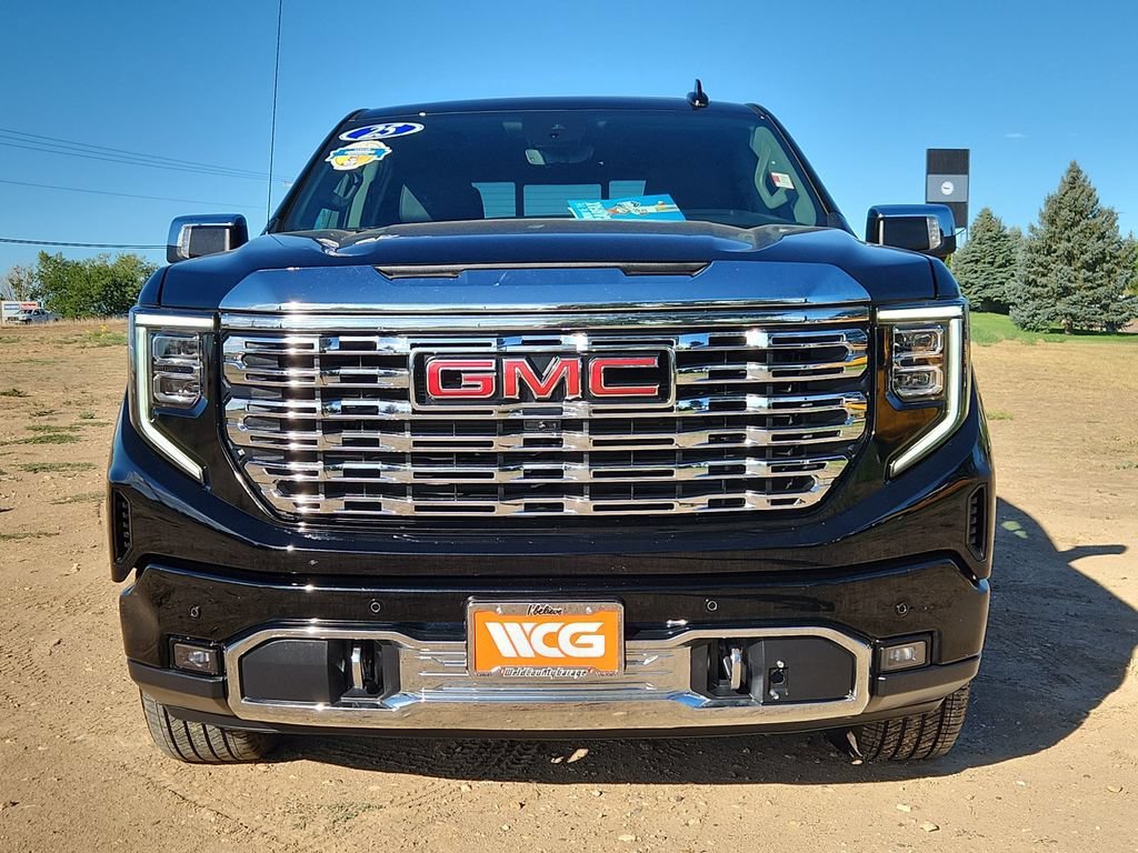 Used 2025 GMC Sierra 1500 Denali w/ Denali Reserve Package AWD/4WD image 6