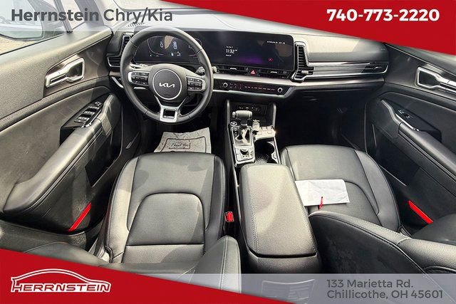 Used 2024 Kia Sportage EX image 12