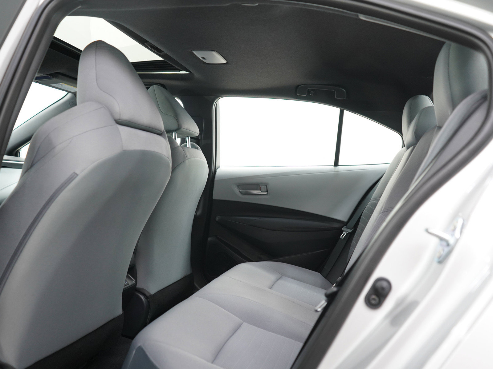 Used 2025 Toyota Corolla SE FWD image 16