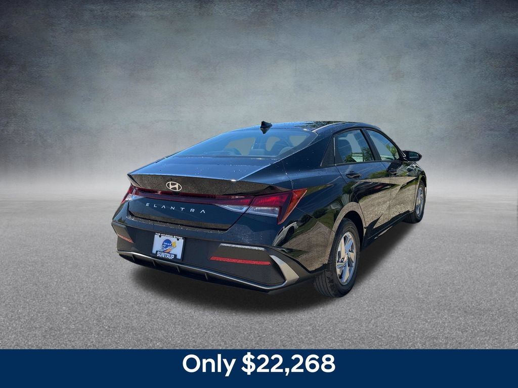 New 2026 Hyundai Elantra SE FWD image 5