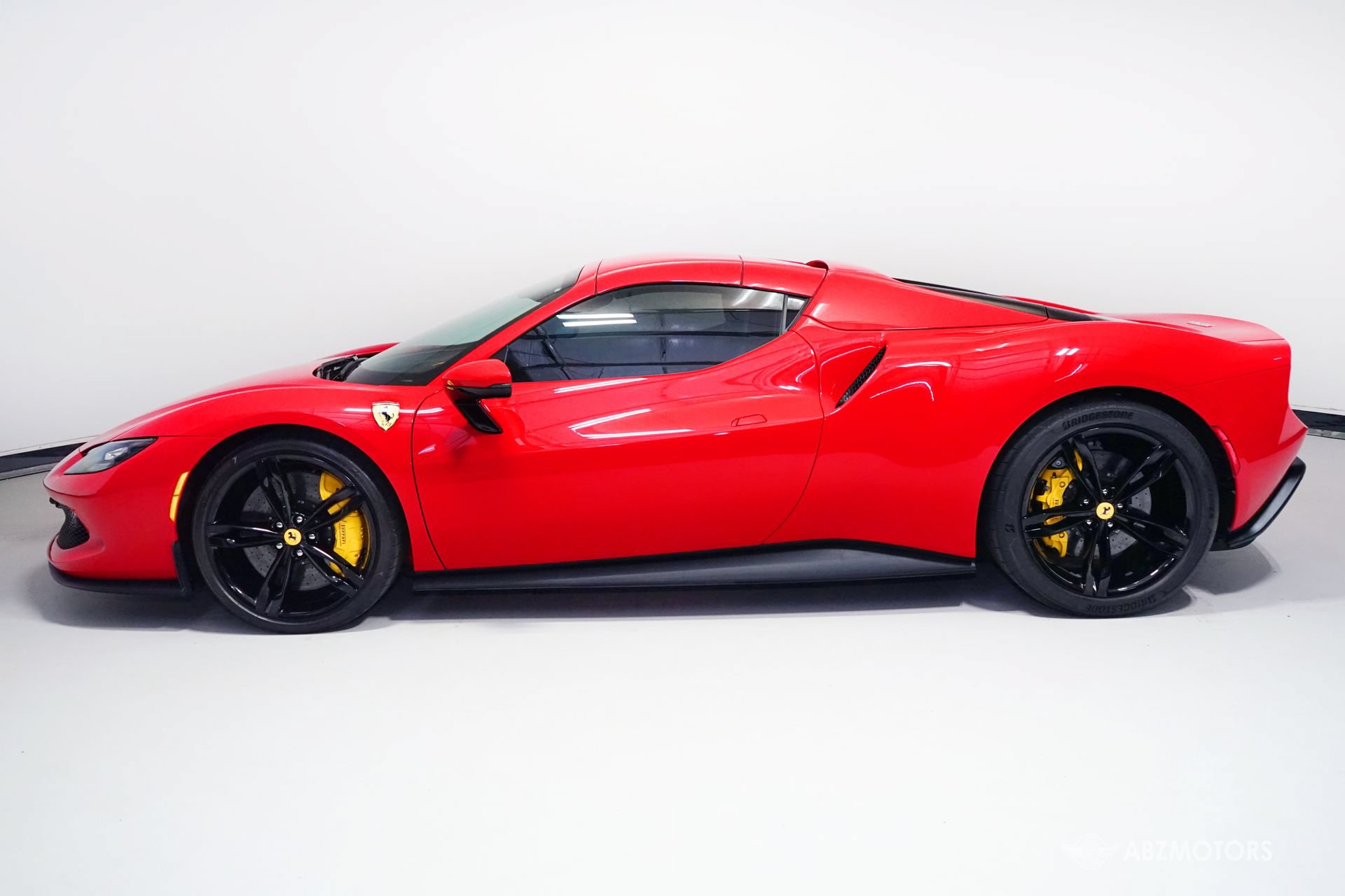 Used 2025 Ferrari 296 GTS RWD image 5