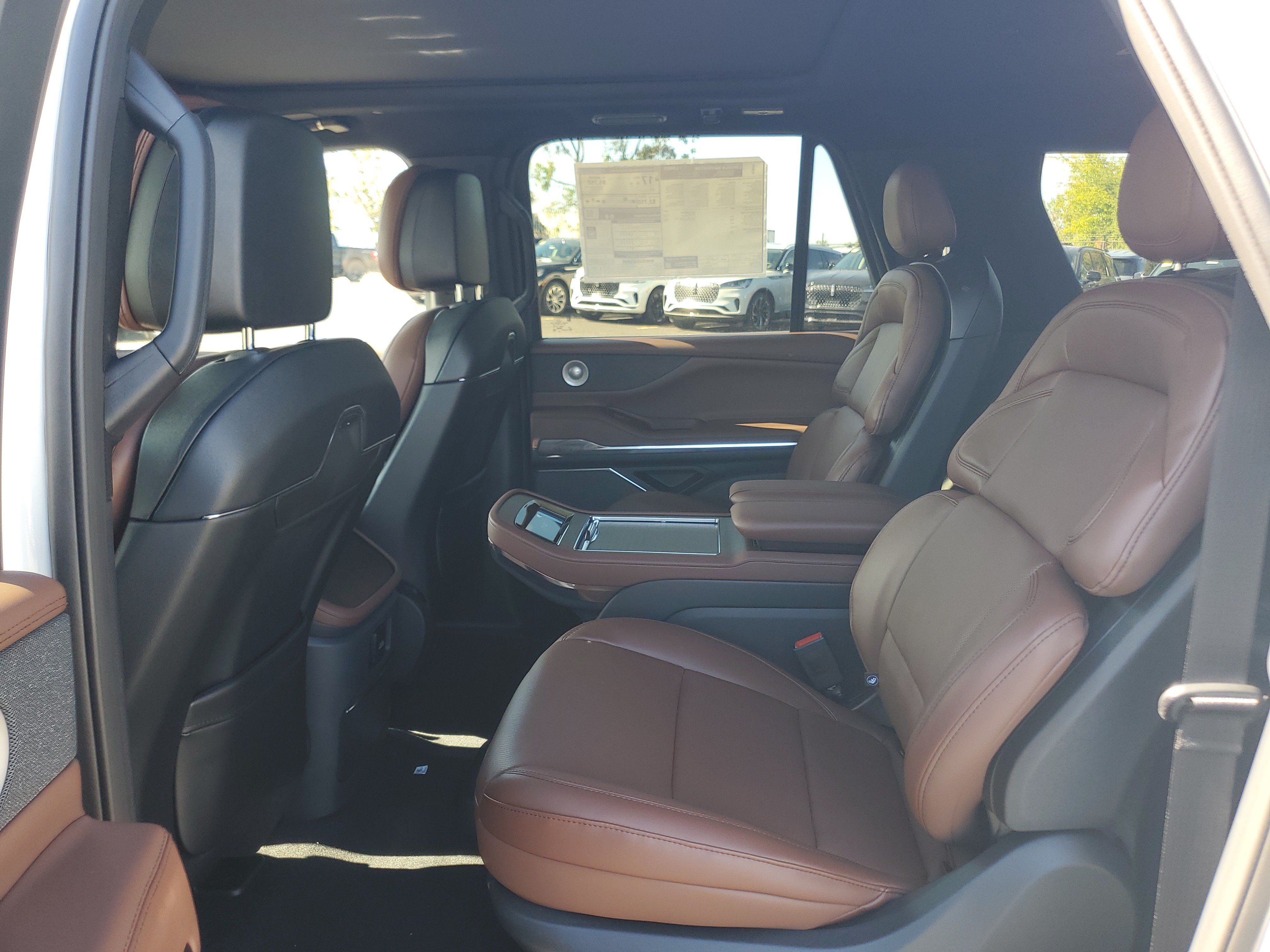 New 2027 Lincoln Navigator L Reserve AWD/4WD image 27