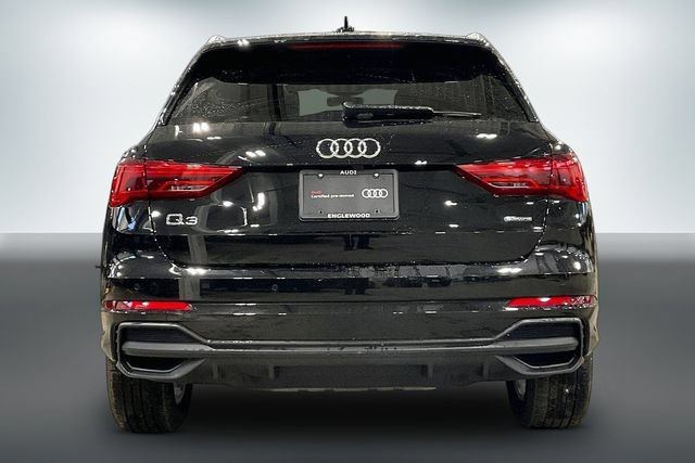 Certified 2023 Audi Q3 2.0T Premium w/ Convenience Package AWD/4WD image 4