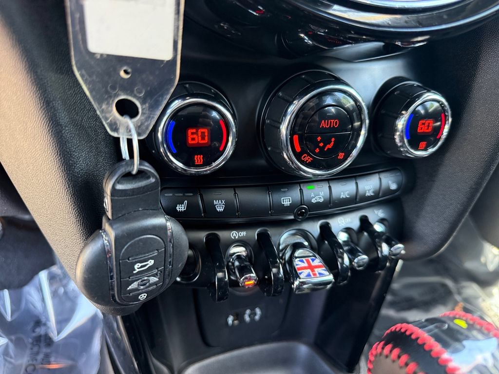 Used 2015 MINI Cooper S FWD image 29