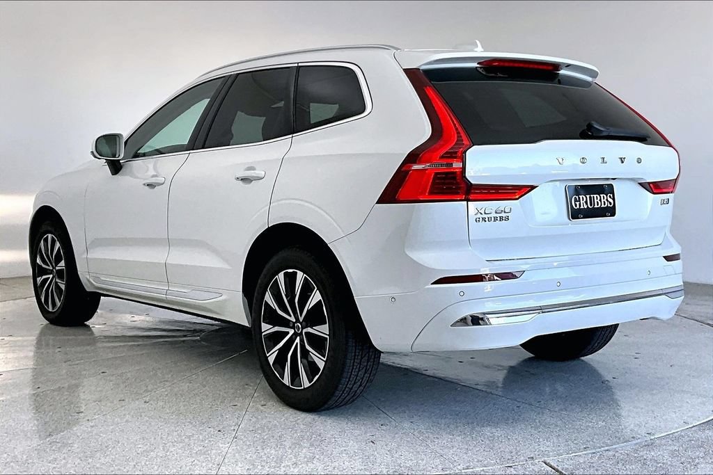 Used 2023 Volvo XC60 B5 Plus AWD/4WD image 14