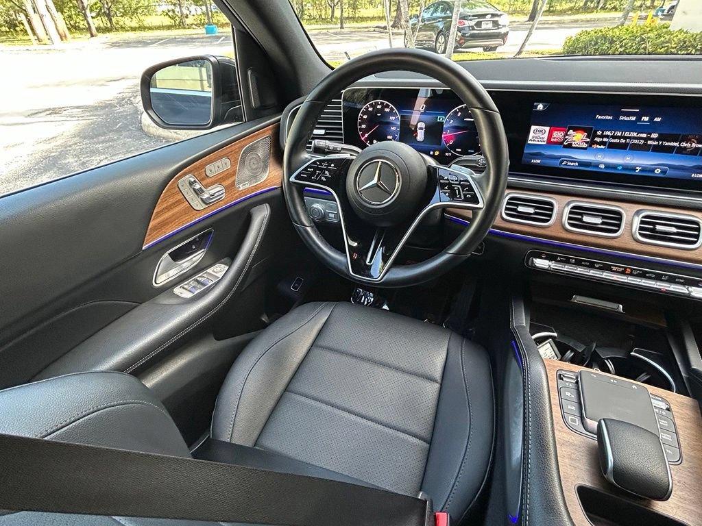 Used 2025 Mercedes-Benz GLE 350 4MATIC image 9