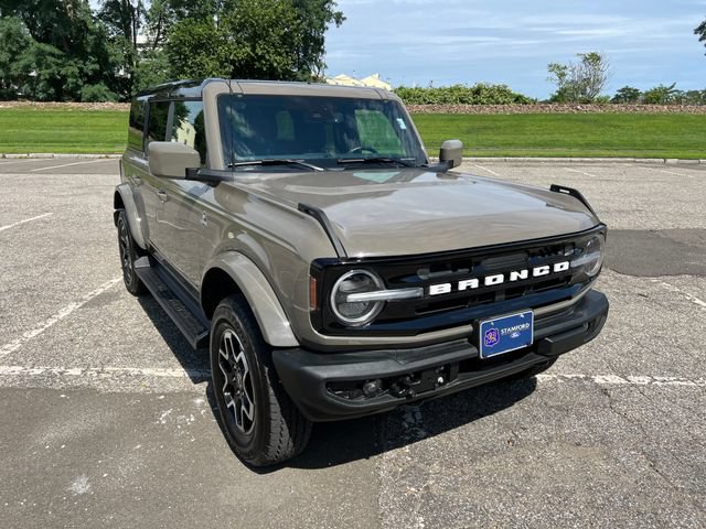 Used 2025 Ford Bronco Outer Banks AWD/4WD image 2