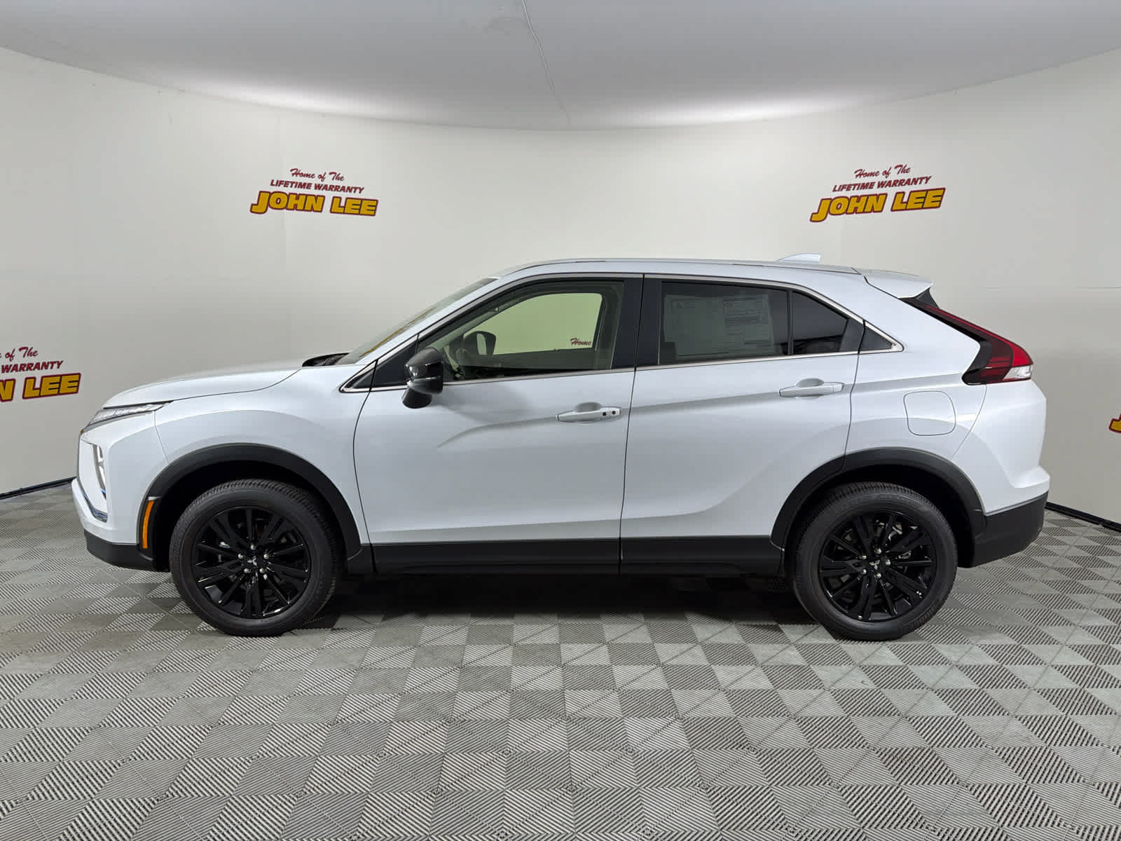 New 2026 Mitsubishi Eclipse Cross LE AWD/4WD image 2