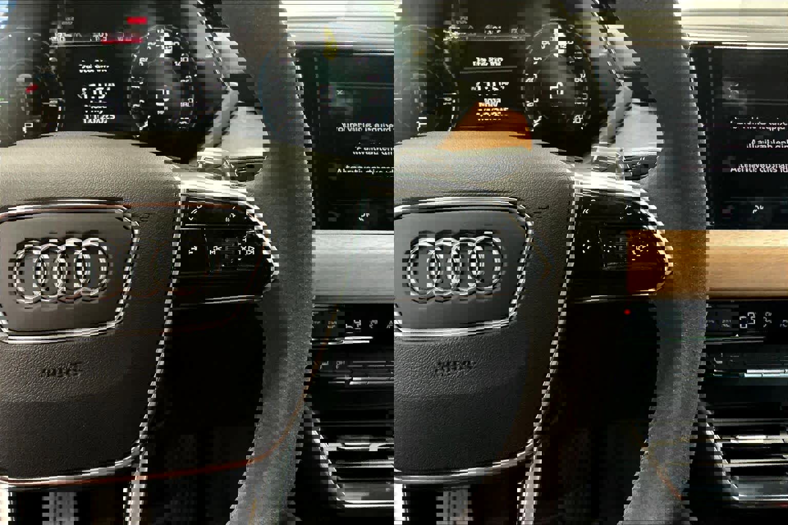 Used 2022 Audi e-tron GT Premium Plus image 21