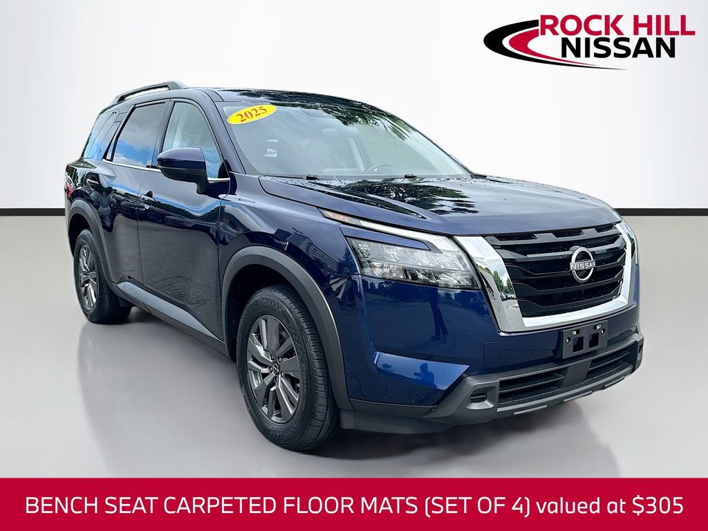 Certified 2025 Nissan Pathfinder SV FWD image 1