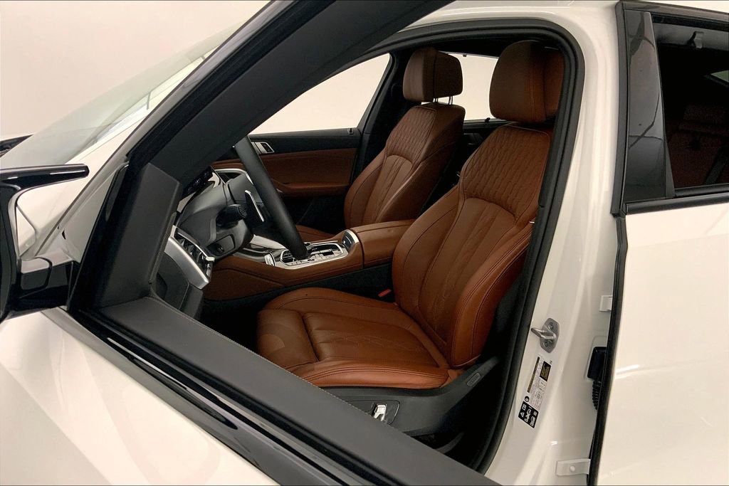 Certified 2025 BMW X6 M60i AWD/4WD image 13