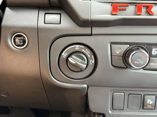 Used 2025 Nissan Frontier PRO-4X AWD/4WD image 22