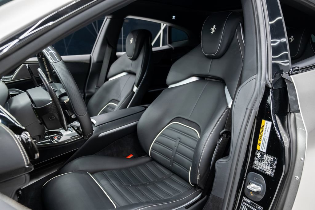 Used 2024 Ferrari Purosangue image 19