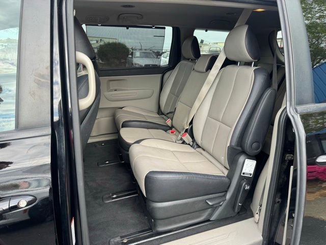 Used 2019 Kia Sedona EX image 12