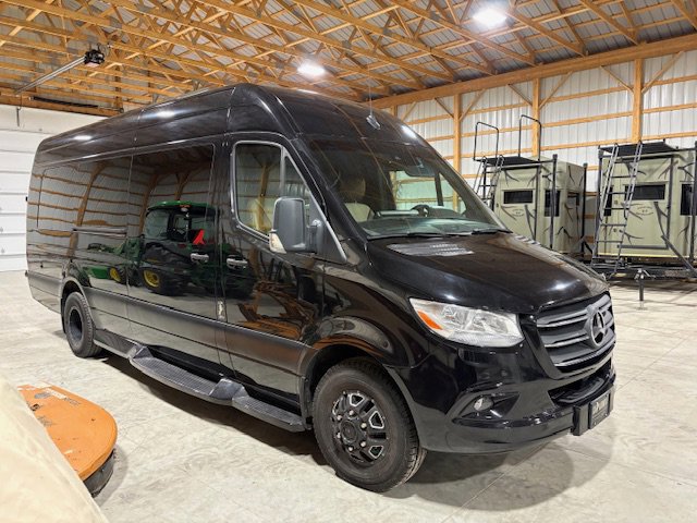 Used 2022 Mercedes-Benz Sprinter 3500 image 3