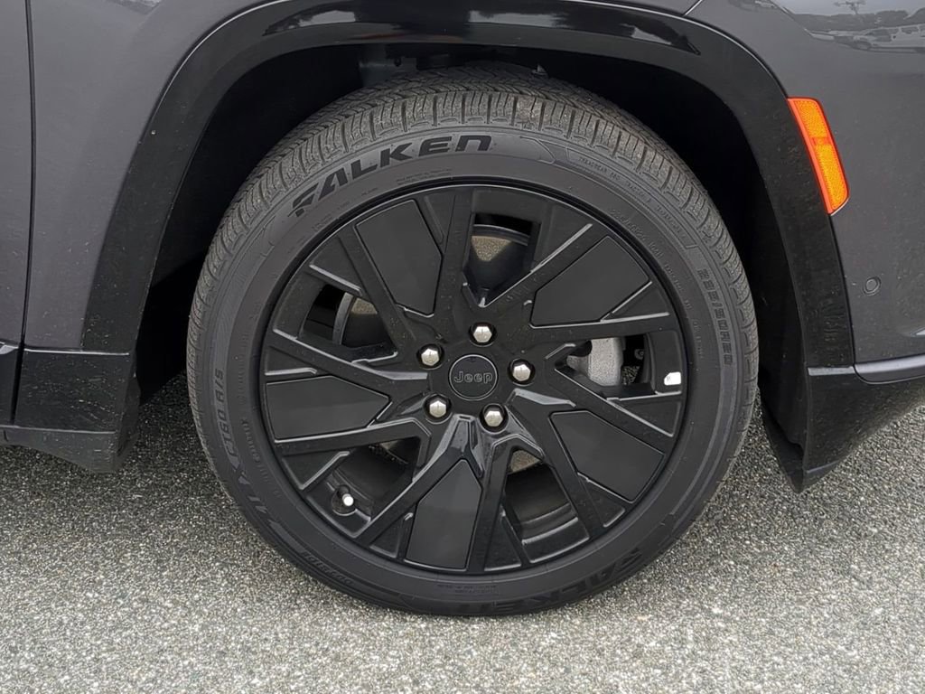 Used 2025 Jeep Wagoneer S Launch Edition image 10