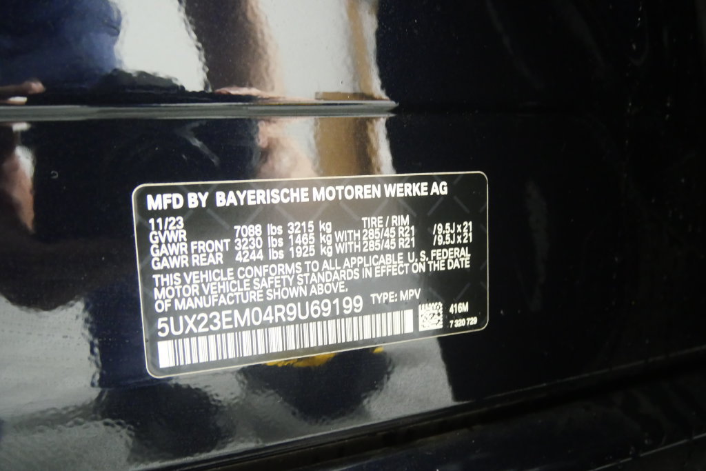 Certified 2024 BMW X7 xDrive40i w/ M Sport Package AWD/4WD image 29