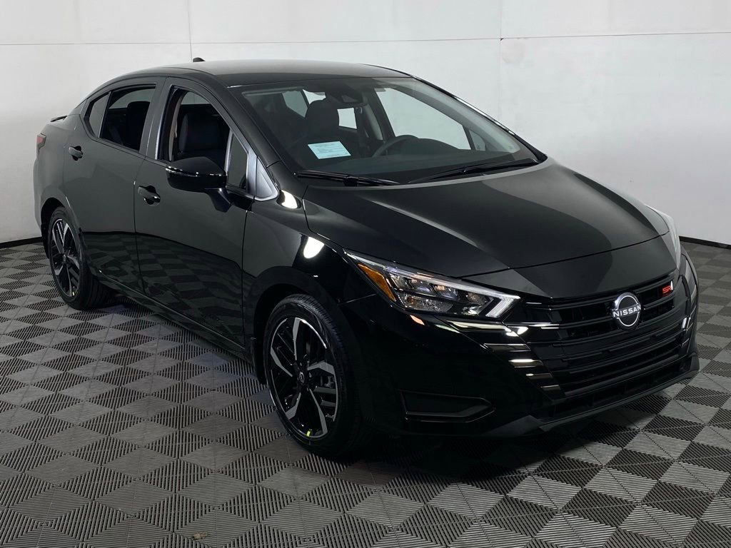 New 2025 Nissan Versa SR w/ Trunk Package FWD image 1