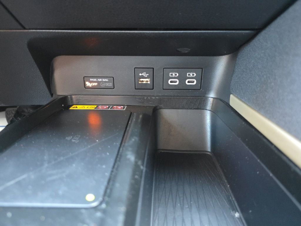 Used 2026 Toyota Camry LE image 28