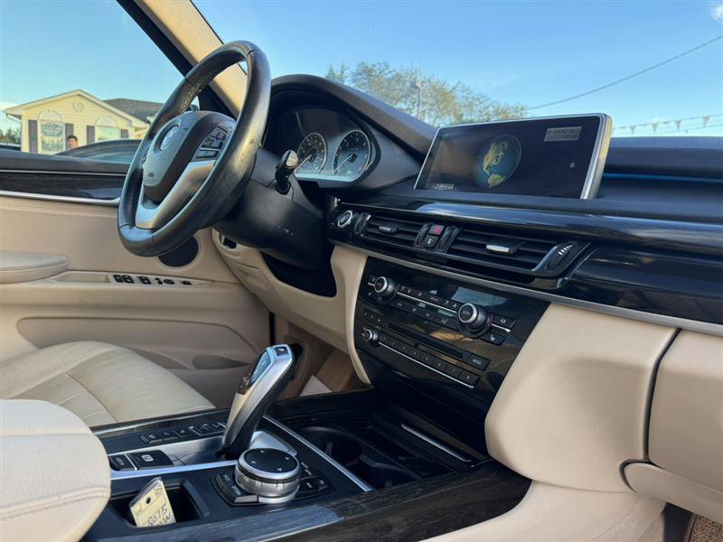 Used 2015 BMW X5 xDrive35d AWD/4WD image 18