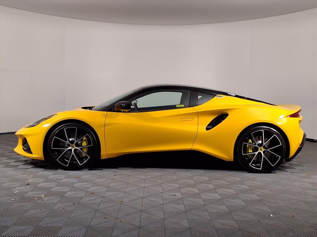 Used 2025 Lotus Emira image 4