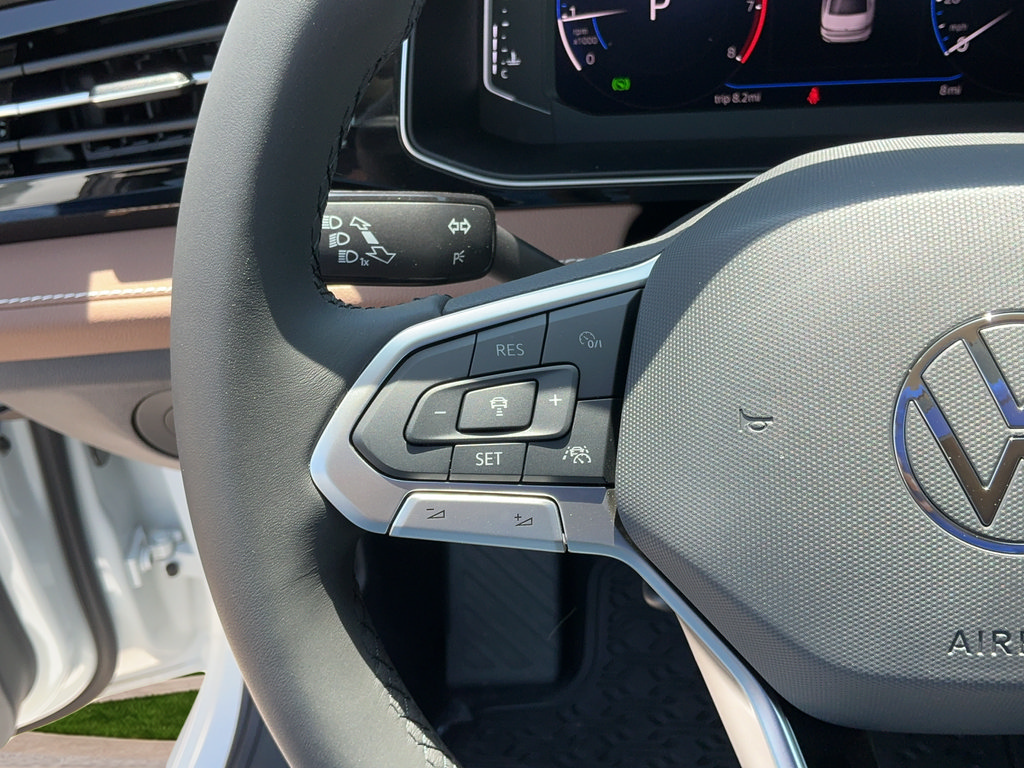 New 2026 Volkswagen Jetta SEL FWD image 25