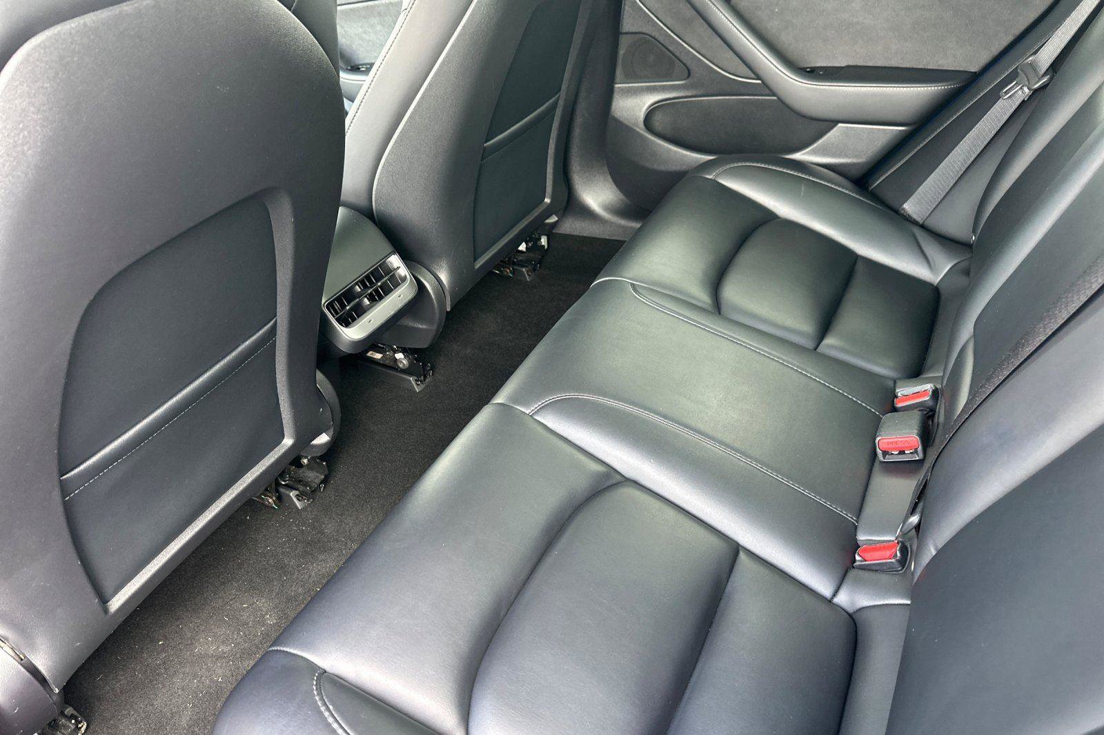 Used 2020 Tesla Model 3 Standard Range Plus image 11