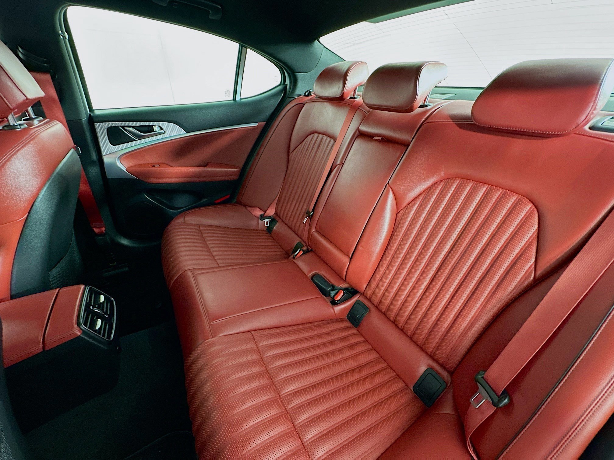 Used 2023 Genesis G70 2.0T w/ Sport Prestige Package image 24