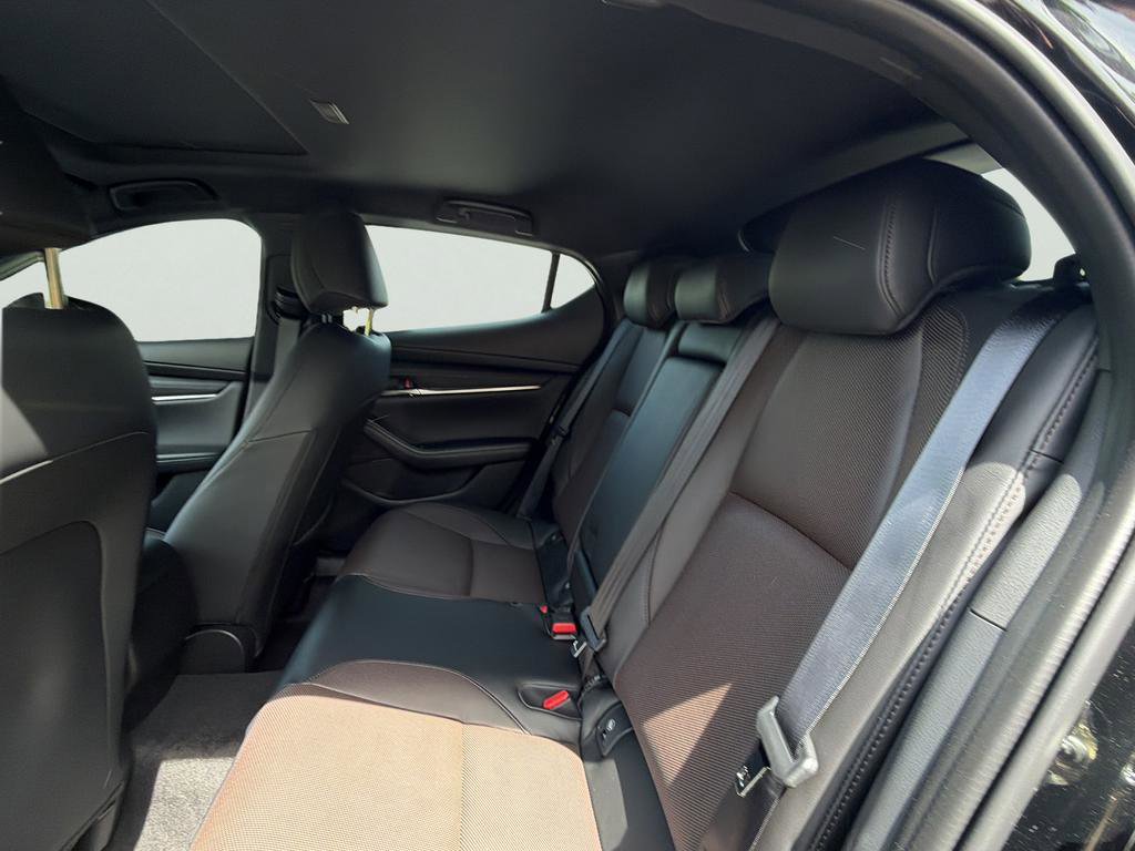 New 2026 MAZDA MAZDA3 Hatchback w/Premium Plus Pkg AWD/4WD image 27