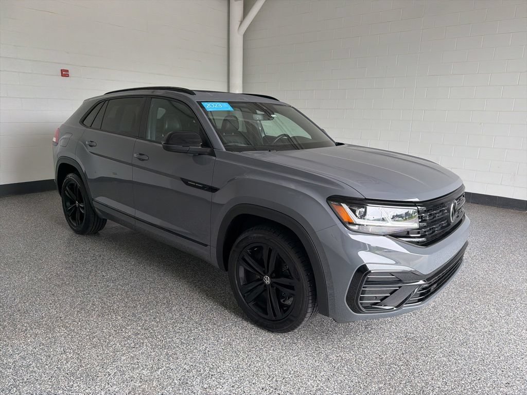 Certified 2023 Volkswagen Atlas Cross Sport SEL R-Line AWD/4WD image 7